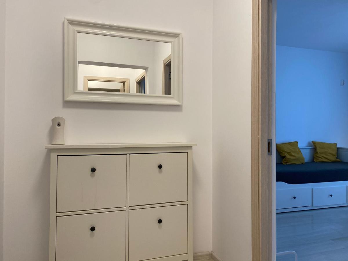Deluxe Single Room Apartament Bragadiru Exterior foto